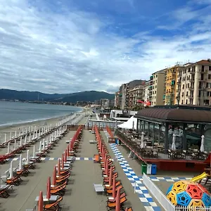Vista Mare Savone